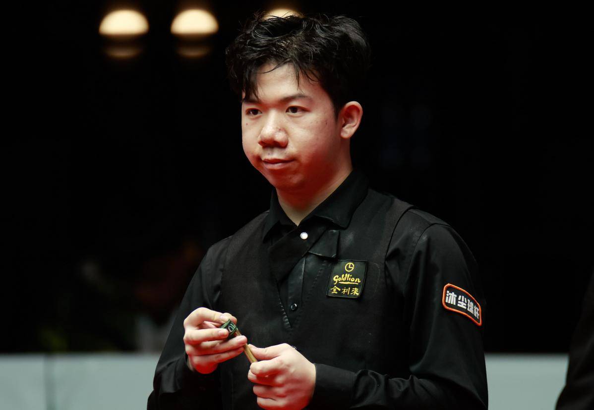 他用实际行 他用实际行