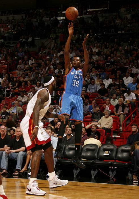 力再度展现 力再度展现