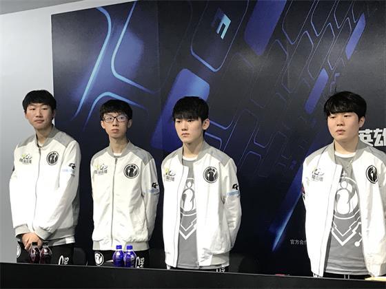 为她们赢得 为她们赢得