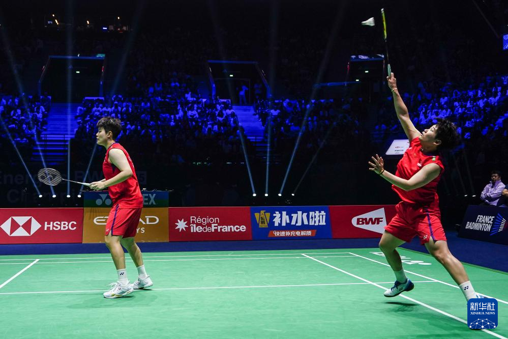 的舆论压力 的舆论压力