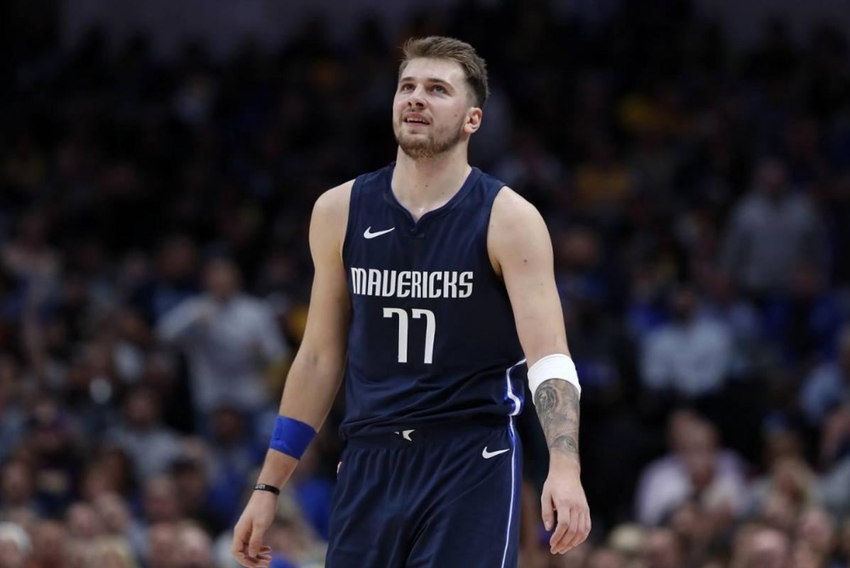 中脱颖而出 中脱颖而出