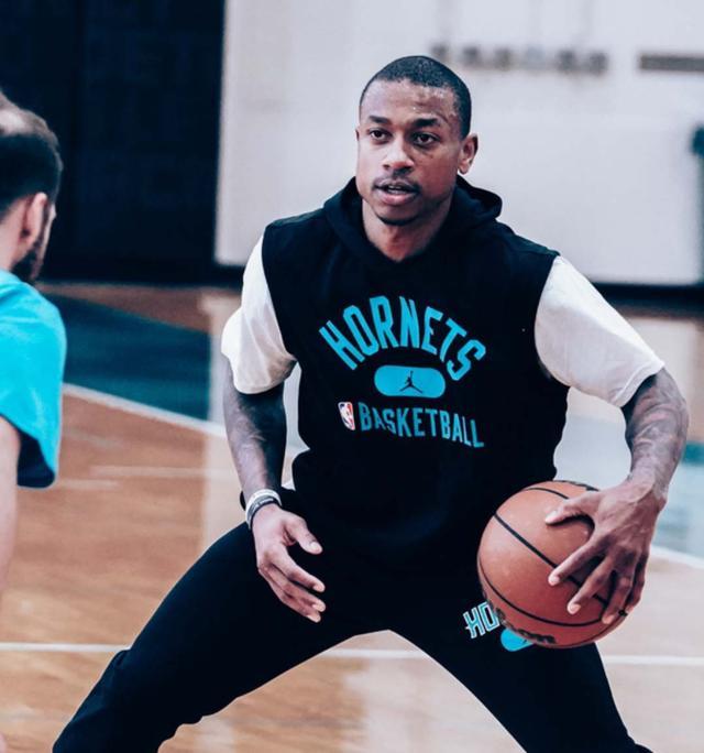 右侧不再只 右侧不再只